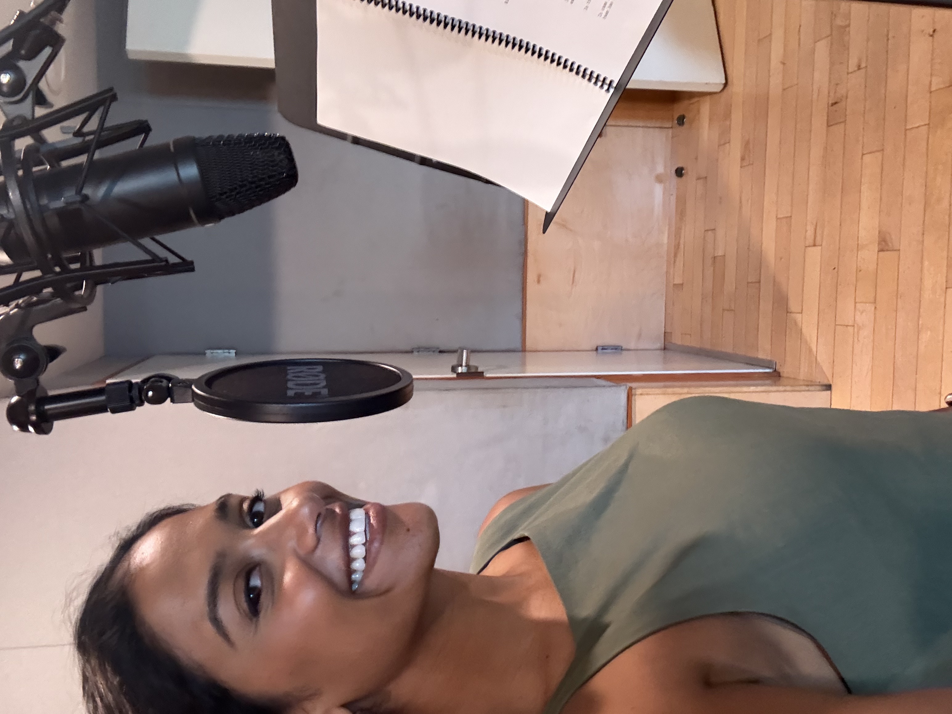 Behind the scenes 6
